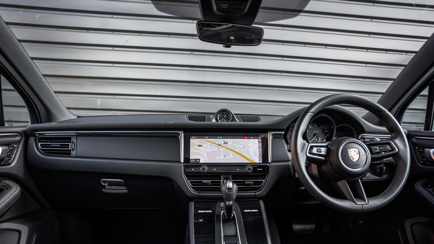 Used Porsche Macan 2024 for sale - 76774170: Photo 11