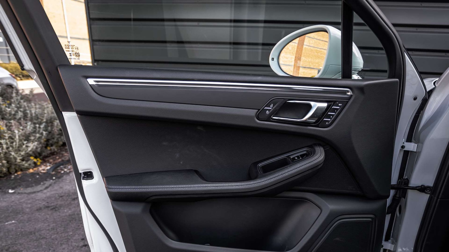 Used Porsche Macan 2024 for sale - 76774170: Photo 28