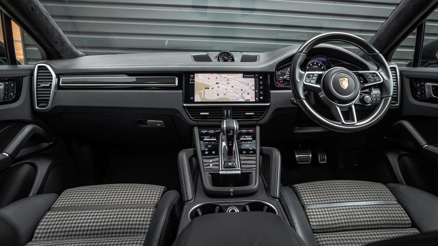 Used Porsche Cayenne 2023 for sale - 76362680: Photo 11