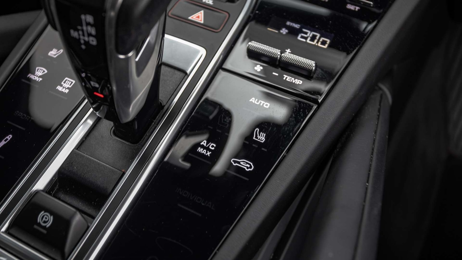 Used Porsche Cayenne 2023 for sale - 76362680: Photo 28