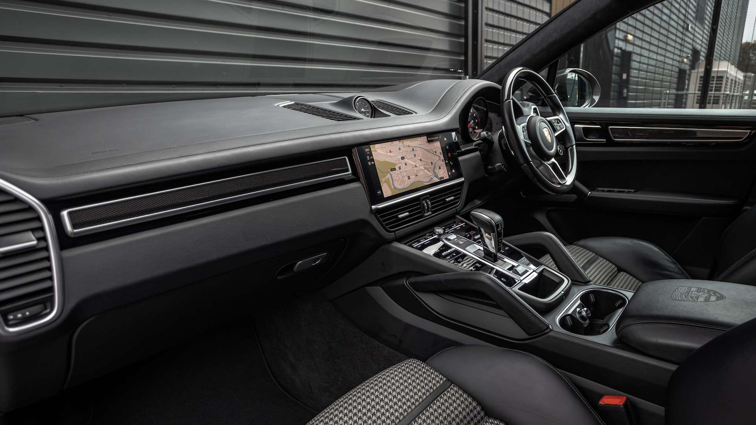 Used Porsche Cayenne 2023 for sale - 76362680: Photo 5