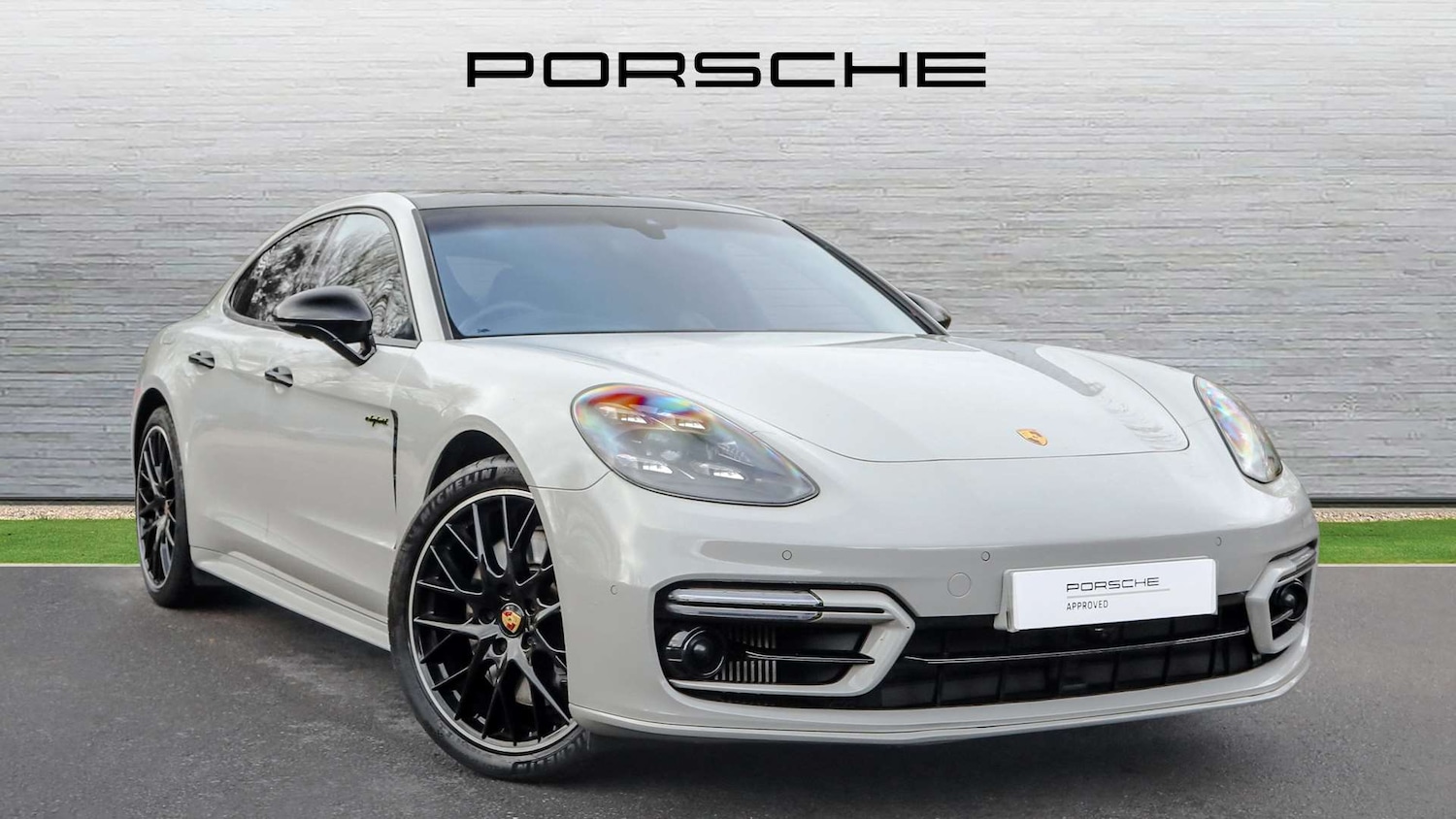 Used Porsche Panamera 2023 for sale - 76501752: Photo 1