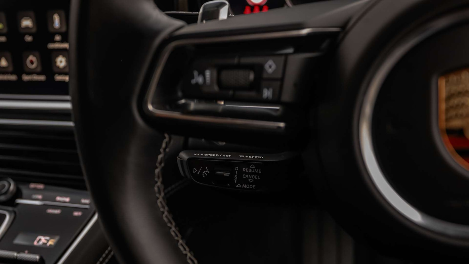 Used Porsche Panamera 2023 for sale - 76501752: Photo 21