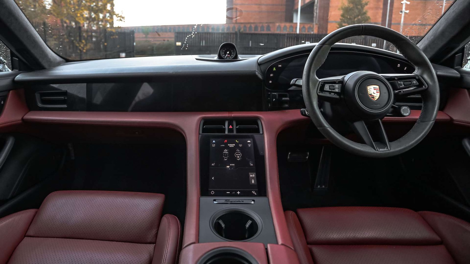 Used Porsche Taycan 2022 for sale - 76501853: Photo 11