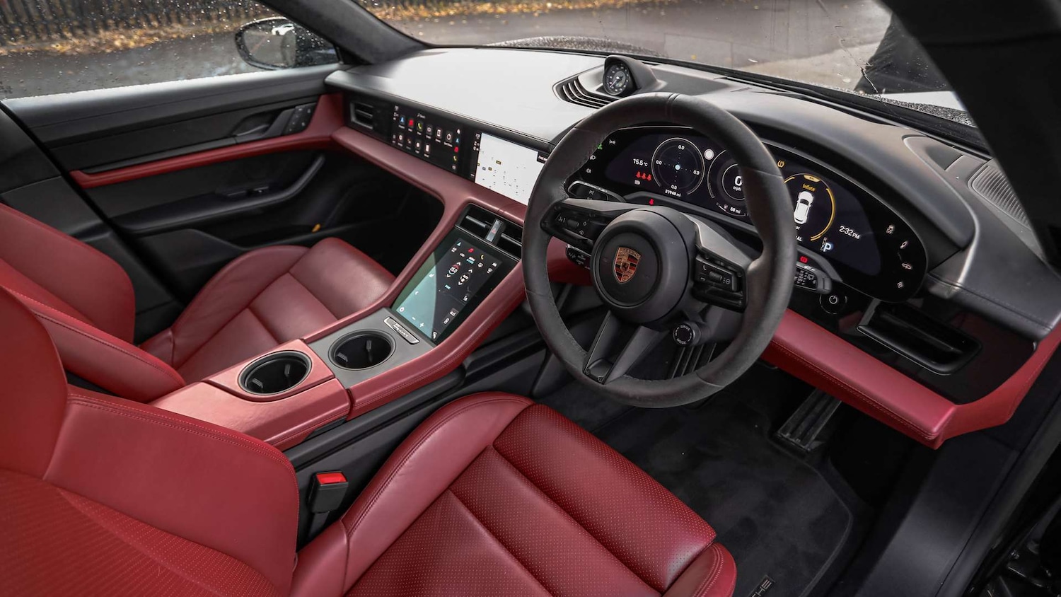 Used Porsche Taycan 2022 for sale - 76501853: Photo 12