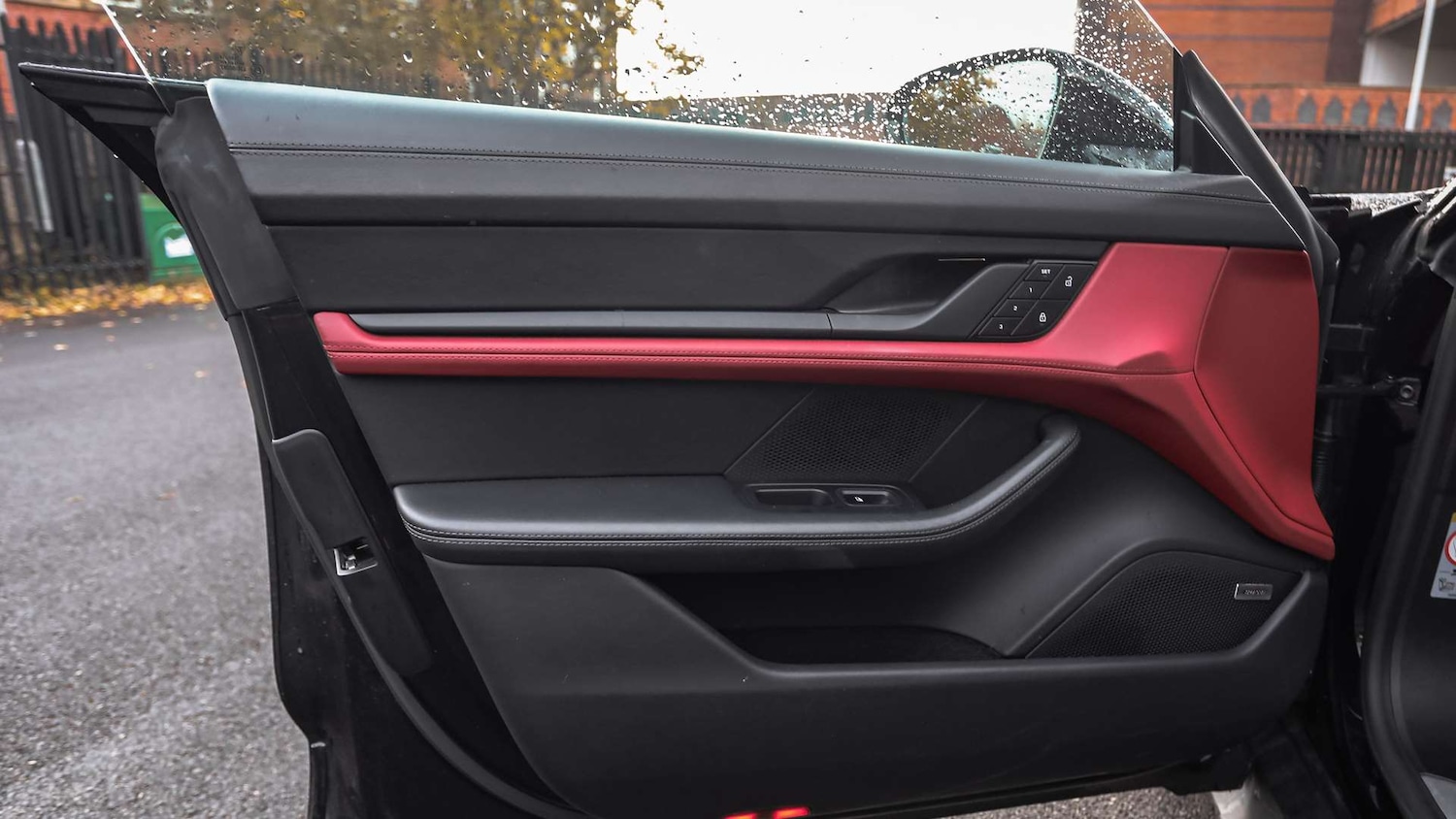 Used Porsche Taycan 2022 for sale - 76501853: Photo 31