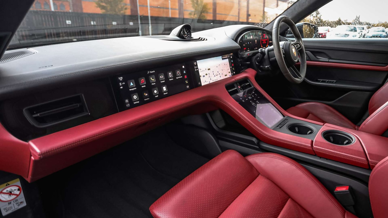 Used Porsche Taycan 2022 for sale - 76501853: Photo 5