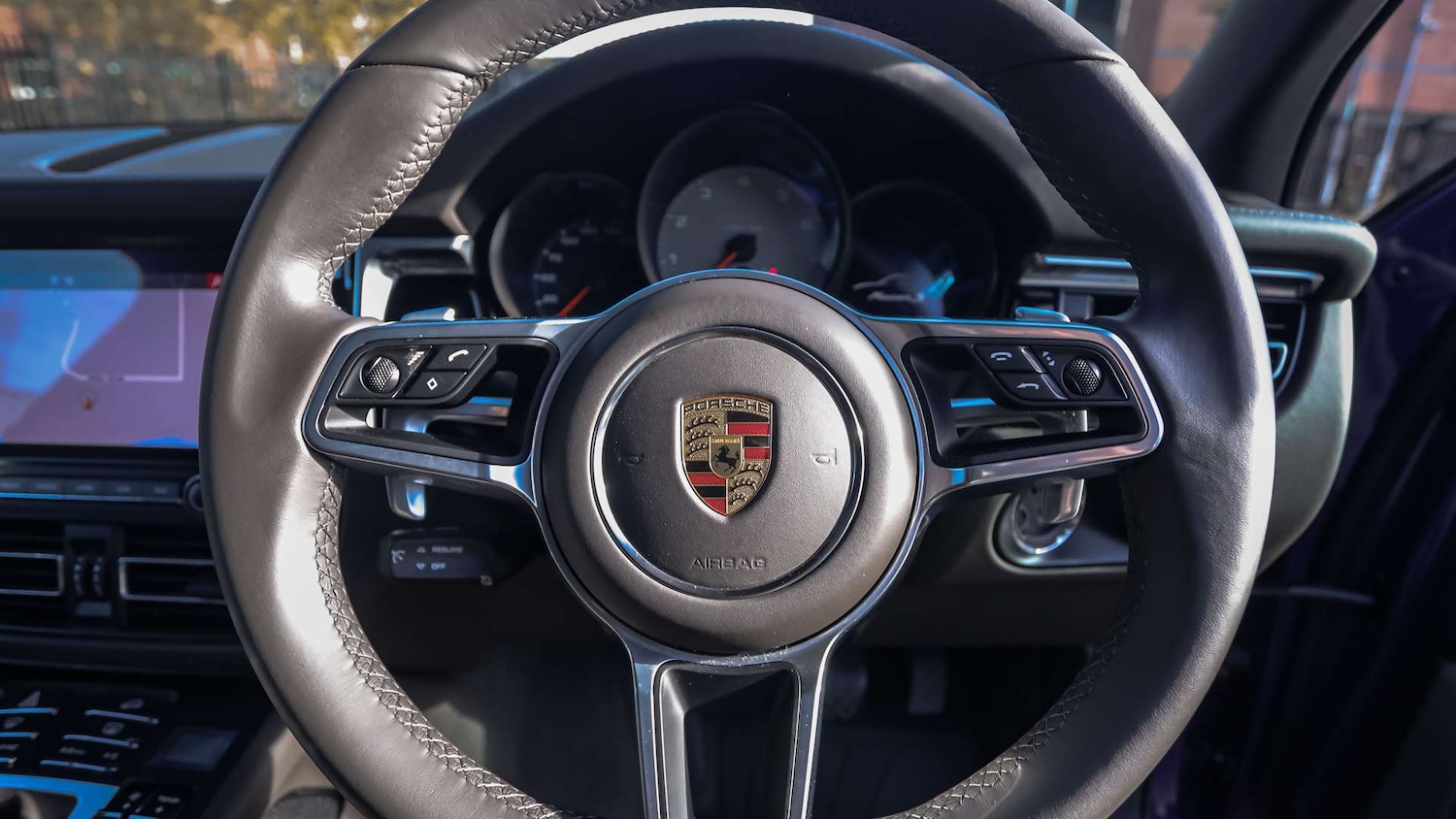 Used Porsche Macan 2021 for sale - 76435610: Photo 13