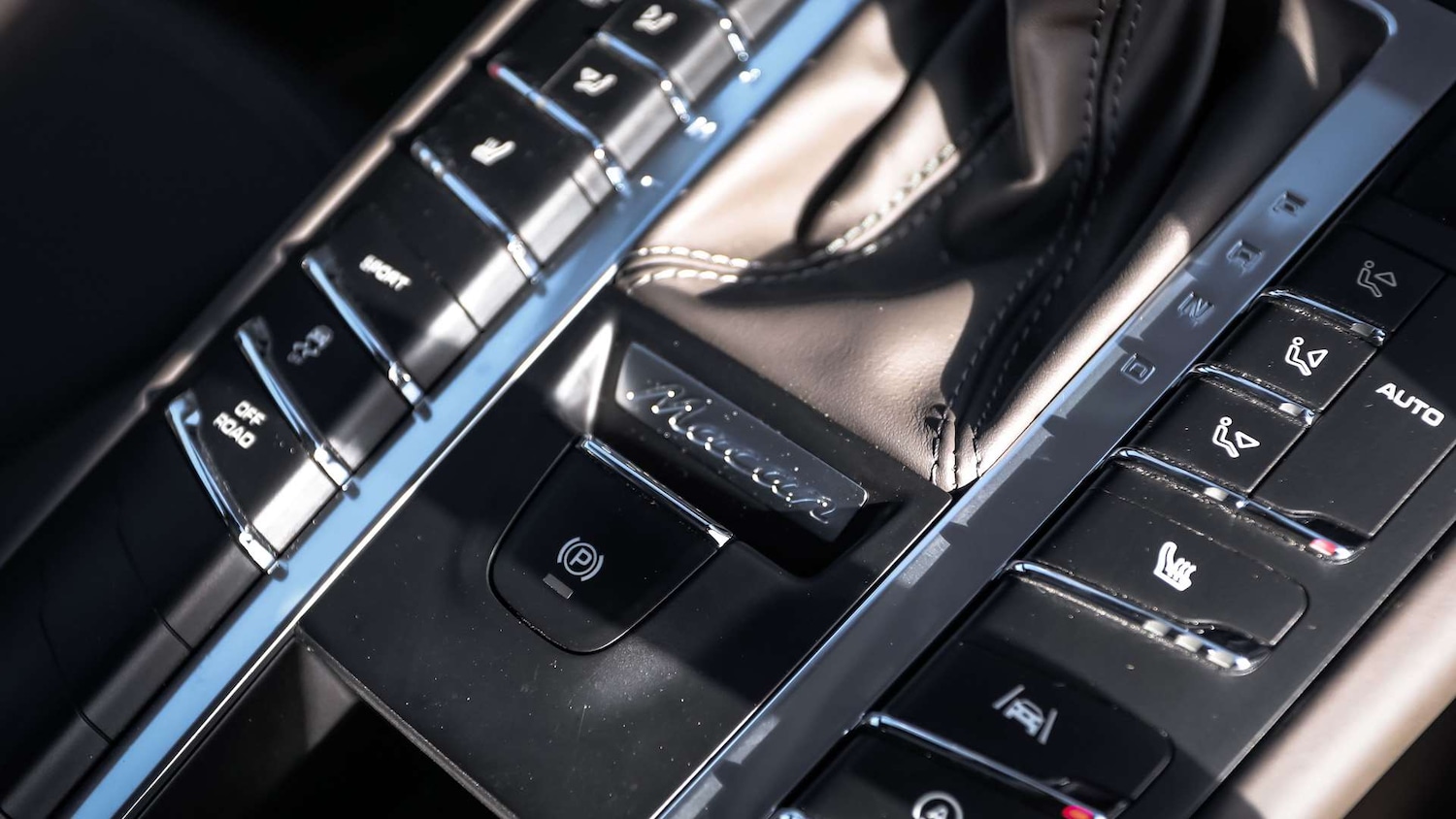 Used Porsche Macan 2021 for sale - 76435610: Photo 24