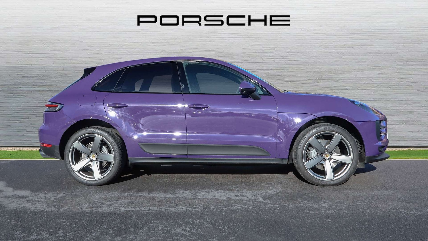 Used Porsche Macan 2021 for sale - 76435610: Photo 7