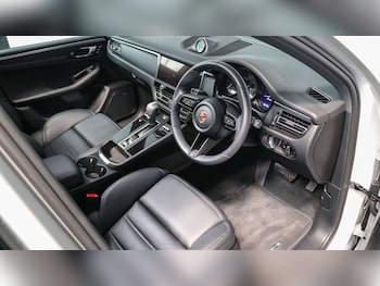 Used Porsche Macan 2025 for sale - 78991402: Photo