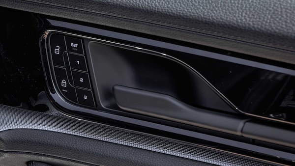 Used Porsche Panamera 2025 for sale - 75217188: Photo 27