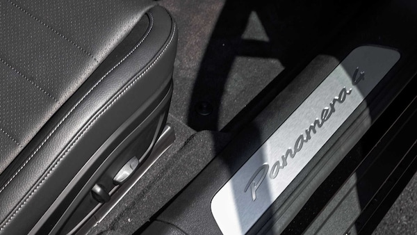 Used Porsche Panamera 2025 for sale - 75217188: Photo 30