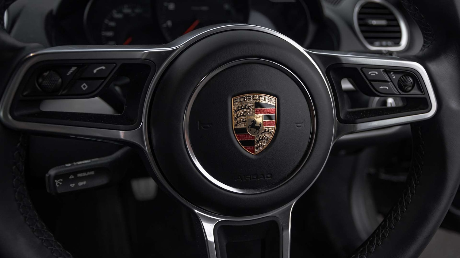 Used Porsche Cayman 2023 for sale - 76955250: Photo 24