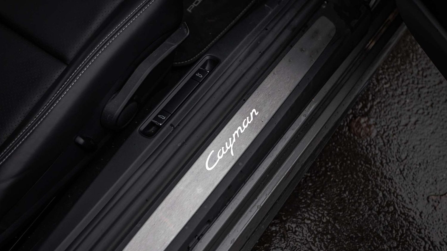 Used Porsche Cayman 2023 for sale - 76955250: Photo 26