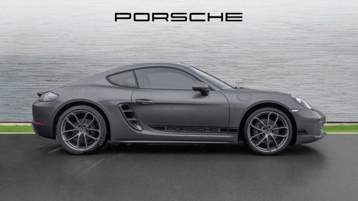 Used Porsche Cayman 2023 for sale - 76955250: Photo 7