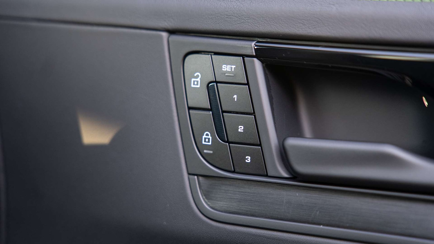 Used Porsche Cayenne 2024 for sale - 77112300: Photo 29