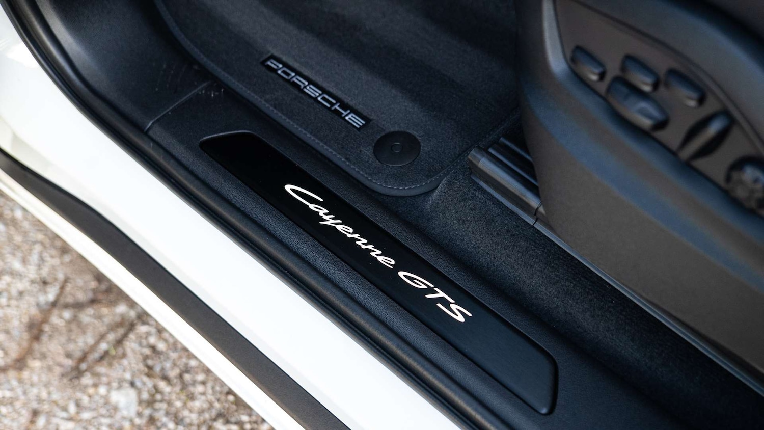 Used Porsche Cayenne 2024 for sale - 77112300: Photo 30