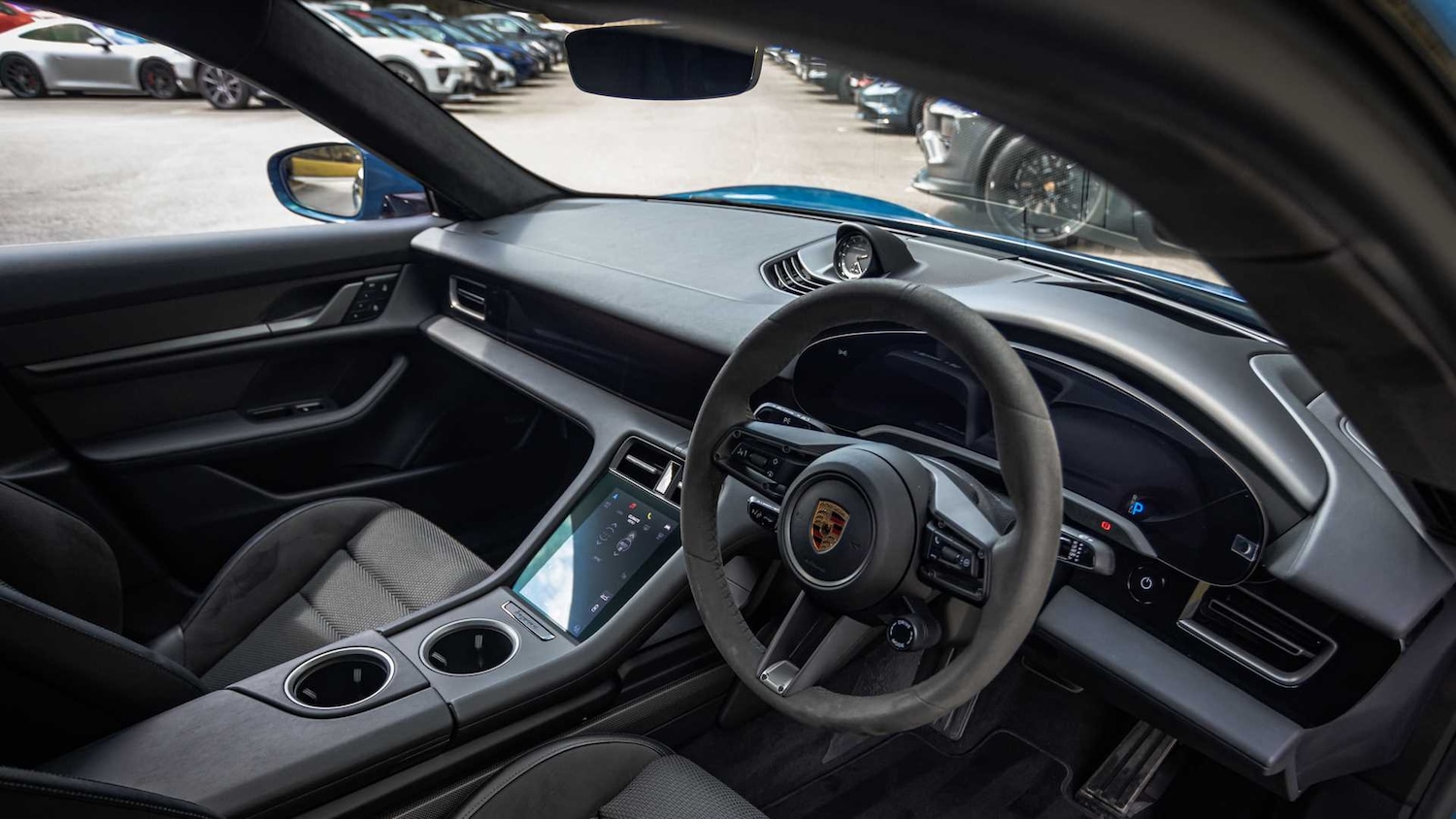 Used Porsche Taycan 2023 for sale - 76272281: Photo 11