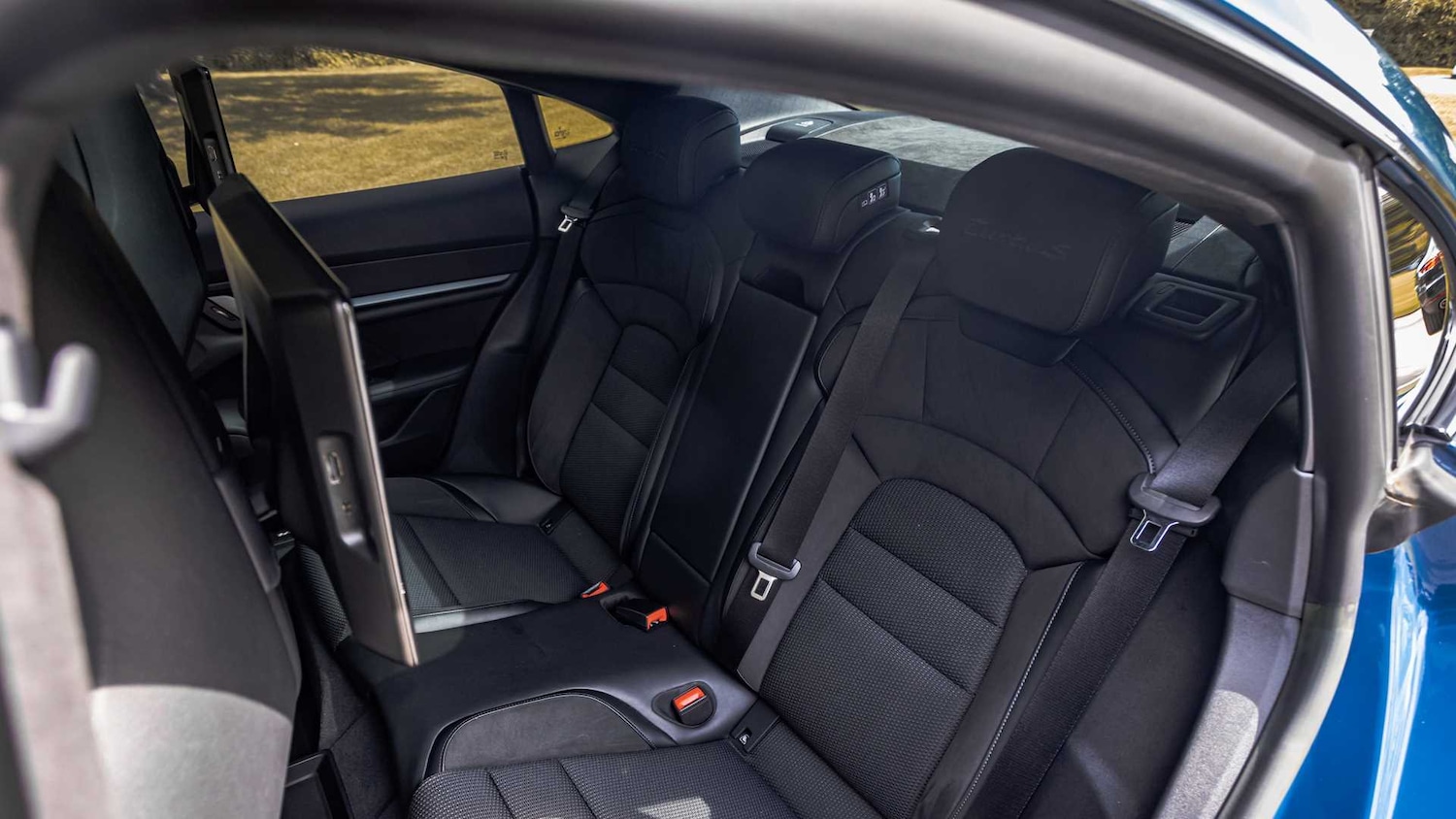 Used Porsche Taycan 2023 for sale - 76272281: Photo 15