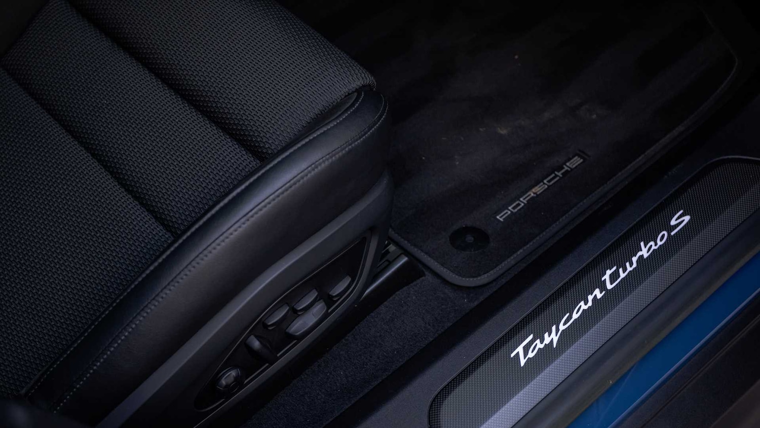 Used Porsche Taycan 2023 for sale - 76272281: Photo 17