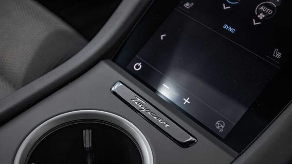 Used Porsche Taycan 2023 for sale - 76272281: Photo 32