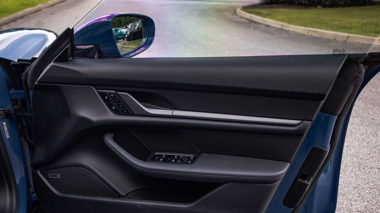 Used Porsche Taycan 2023 for sale - 76272281: Photo 33