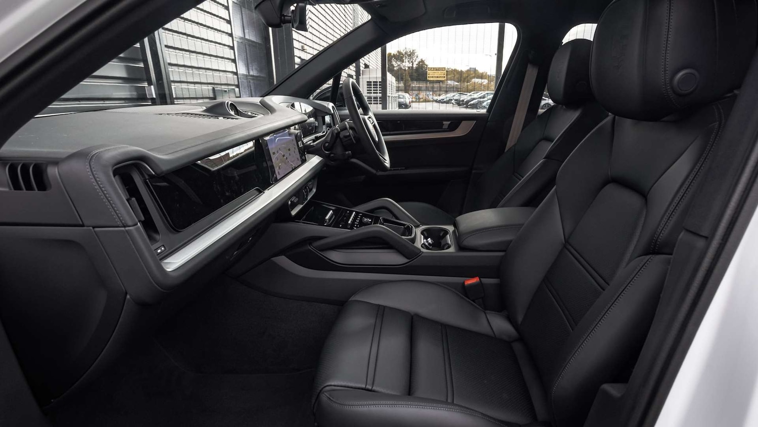 Used Porsche Cayenne 2025 for sale - 76176869: Photo 13