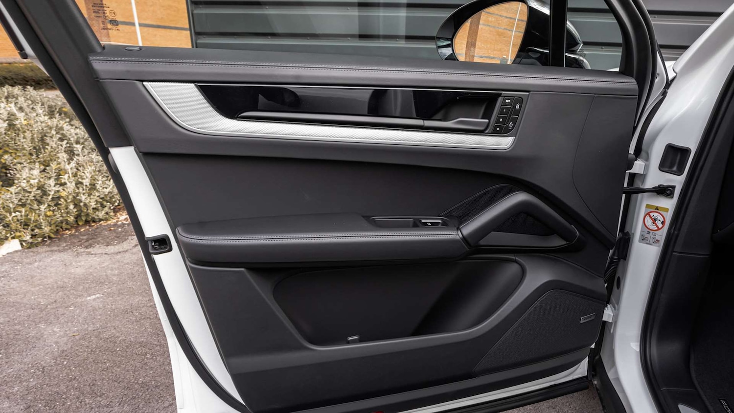Used Porsche Cayenne 2025 for sale - 76176869: Photo 31