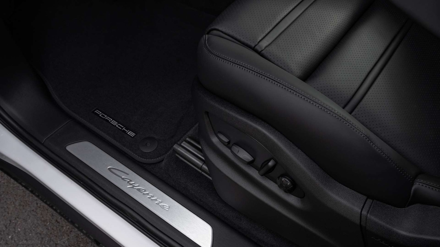 Used Porsche Cayenne 2025 for sale - 76176869: Photo 33