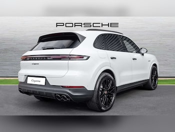 Used Porsche Cayenne 2025 for sale - 76176869: Photo 3