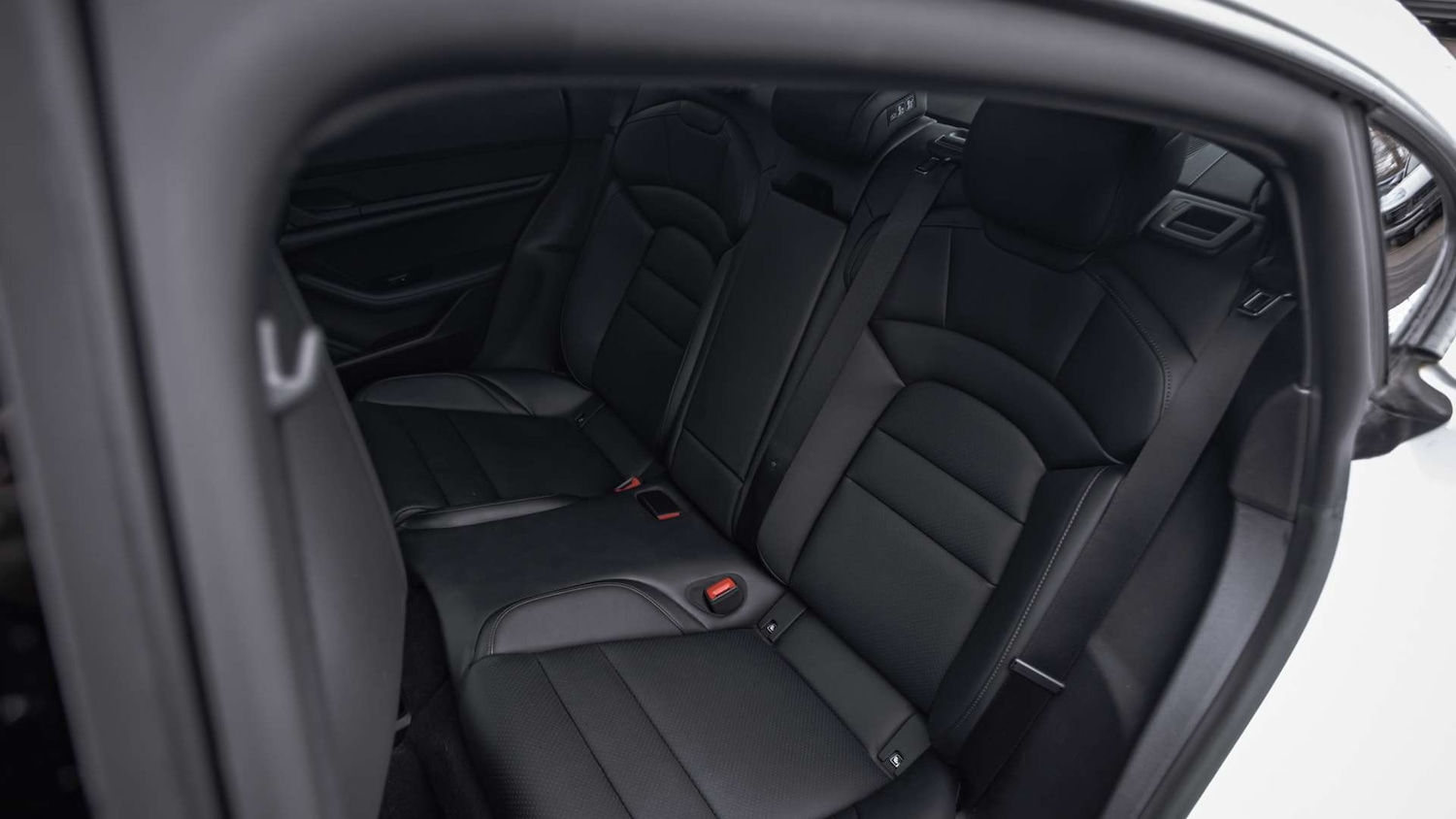 Used Porsche Taycan 2022 for sale - 77500422: Photo 16