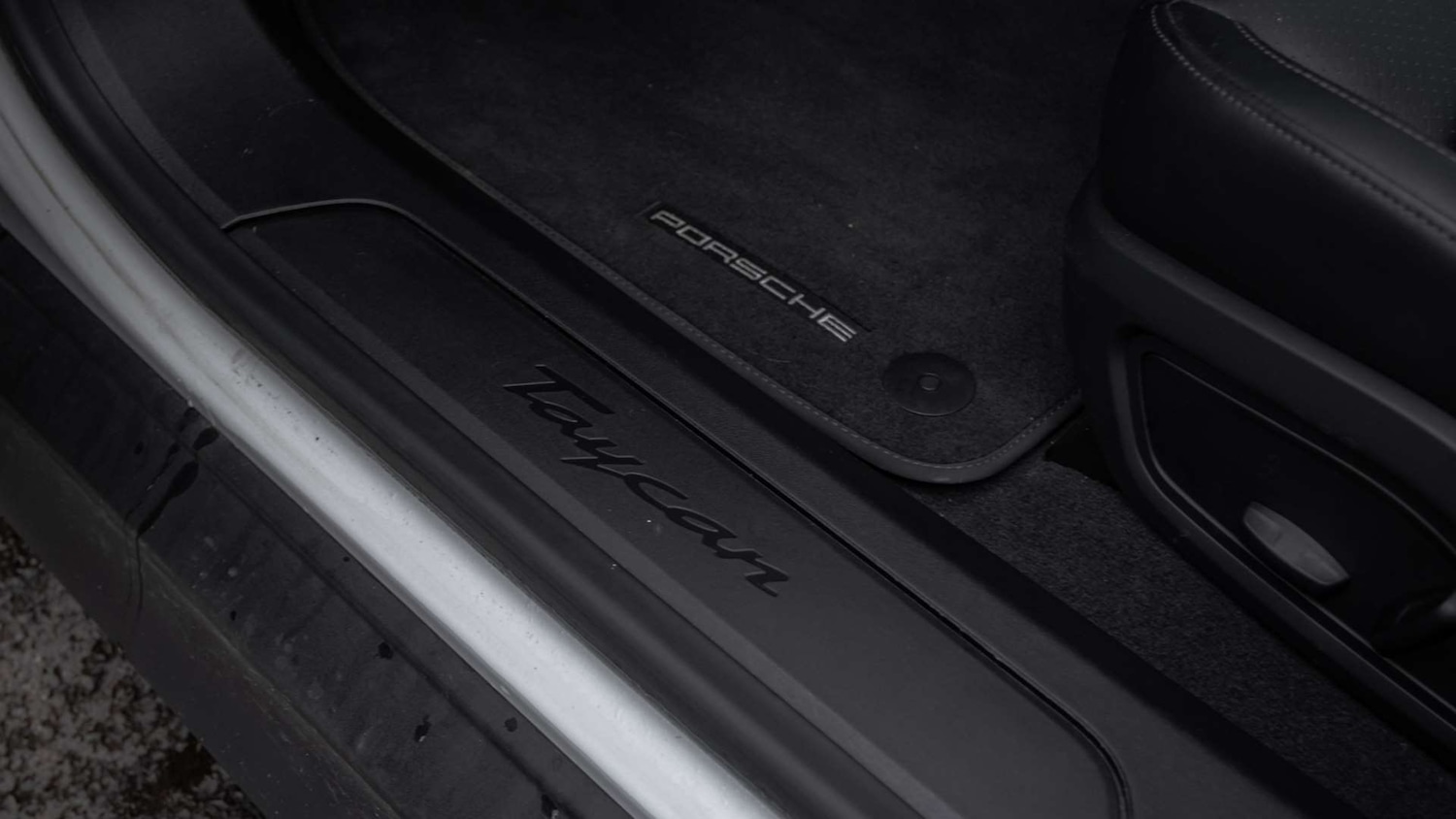 Used Porsche Taycan 2022 for sale - 77500422: Photo 22