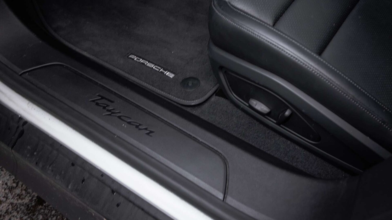 Used Porsche Taycan 2022 for sale - 77500422: Photo 27