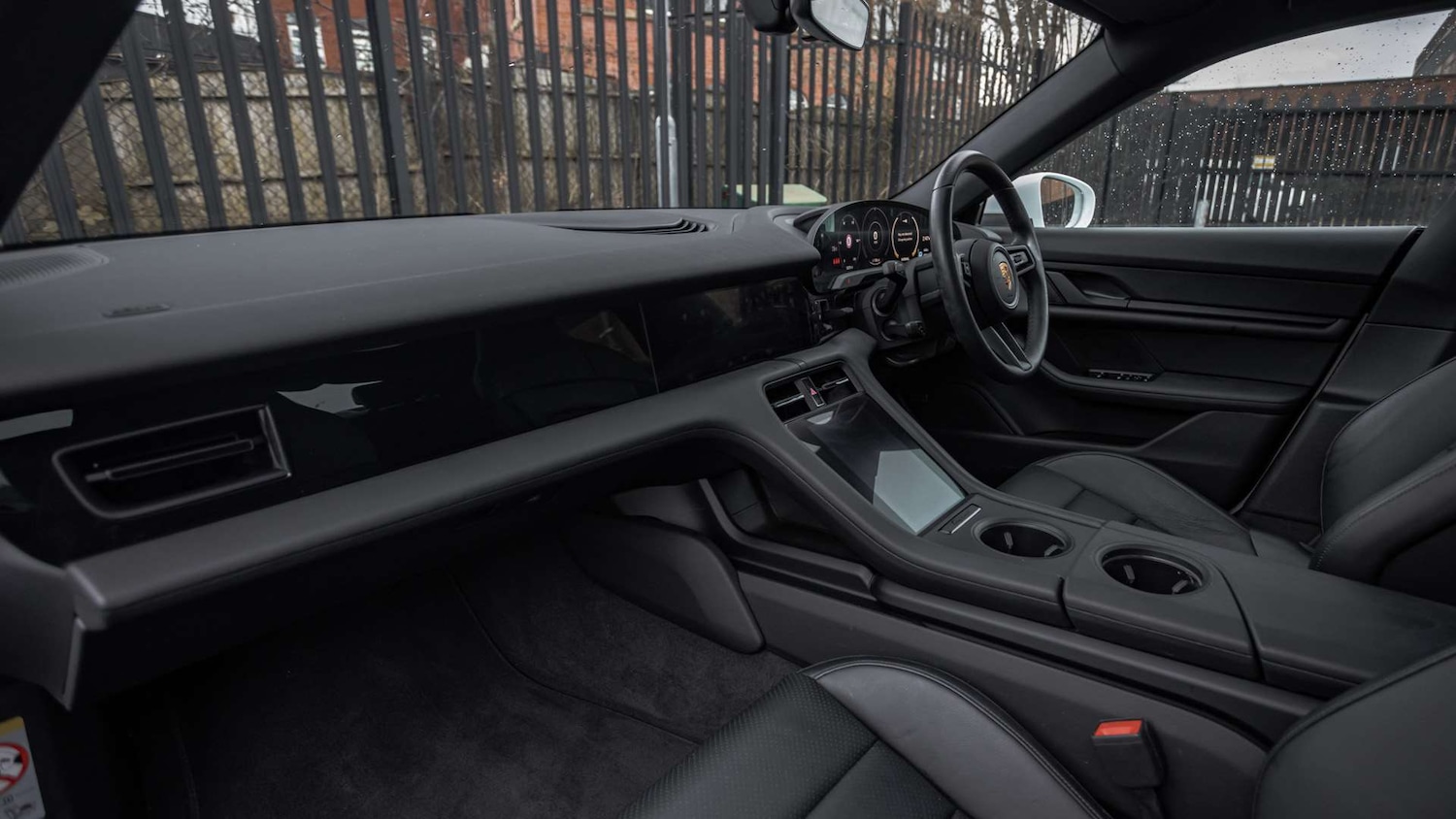 Used Porsche Taycan 2022 for sale - 77500422: Photo 5