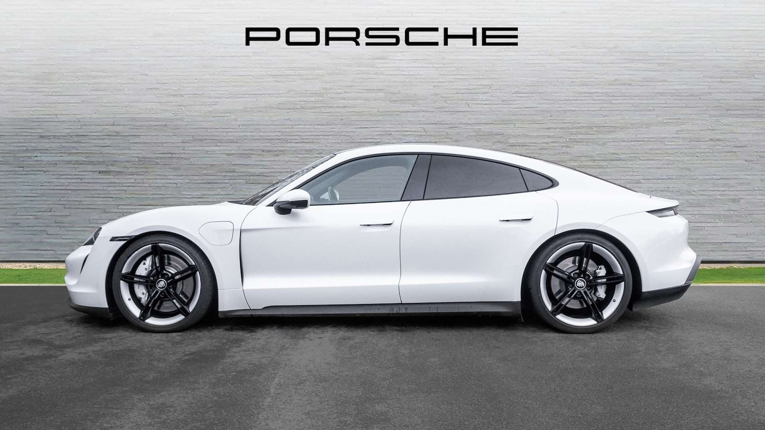 Used Porsche Taycan 2022 for sale - 77500422: Photo 8