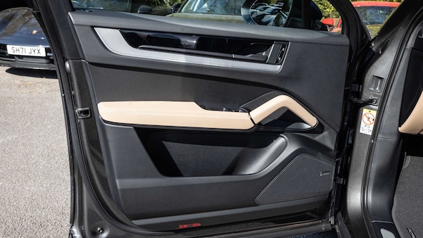 Used Porsche Cayenne 2025 for sale - 75218818: Photo 32