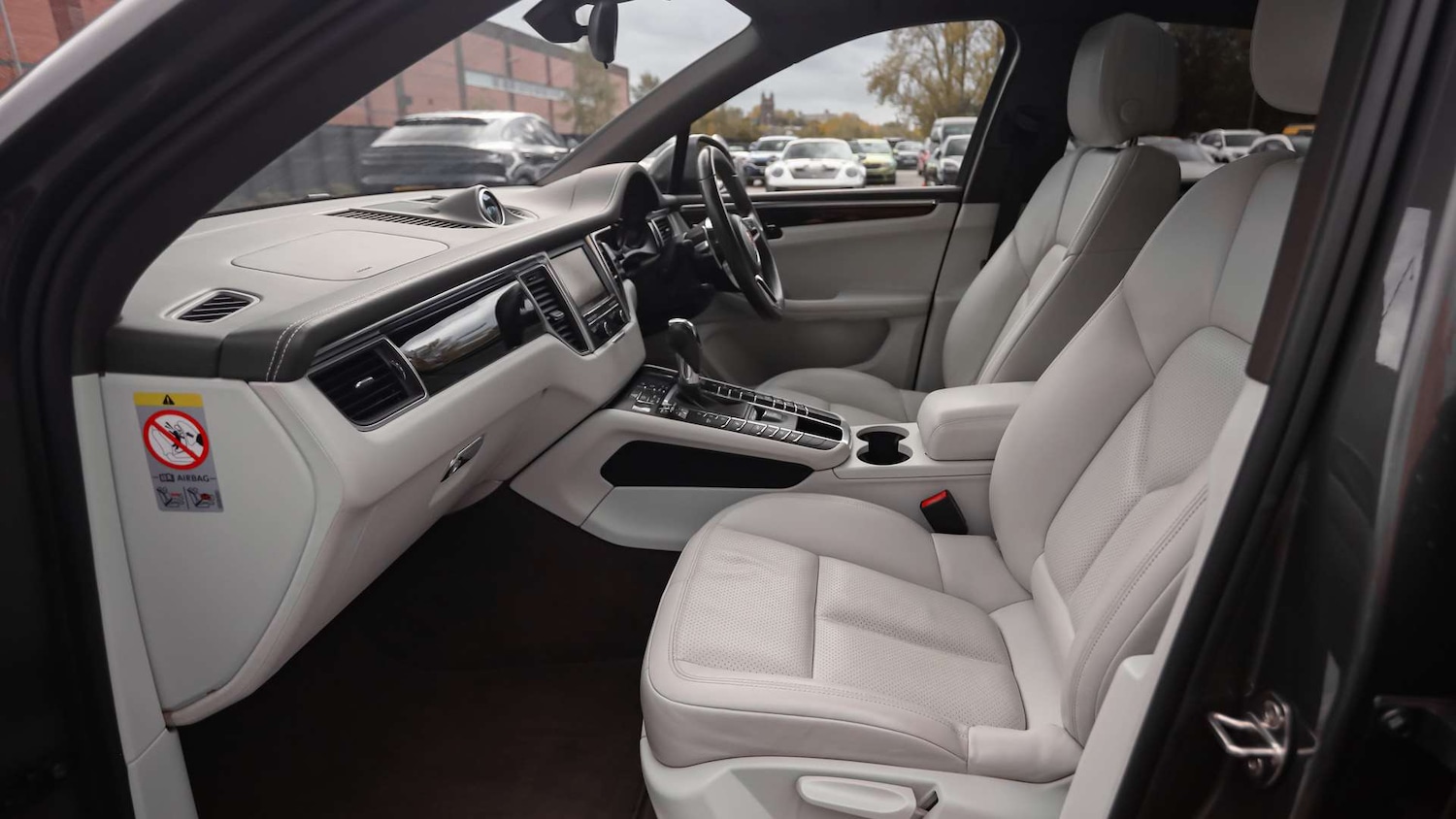 Used Porsche Macan 2015 for sale - 76401416: Photo 13