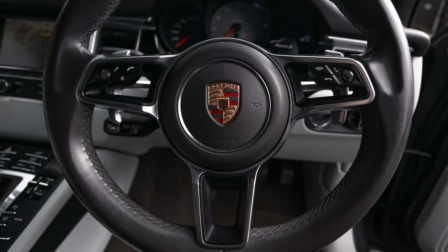 Used Porsche Macan 2015 for sale - 76401416: Photo 19