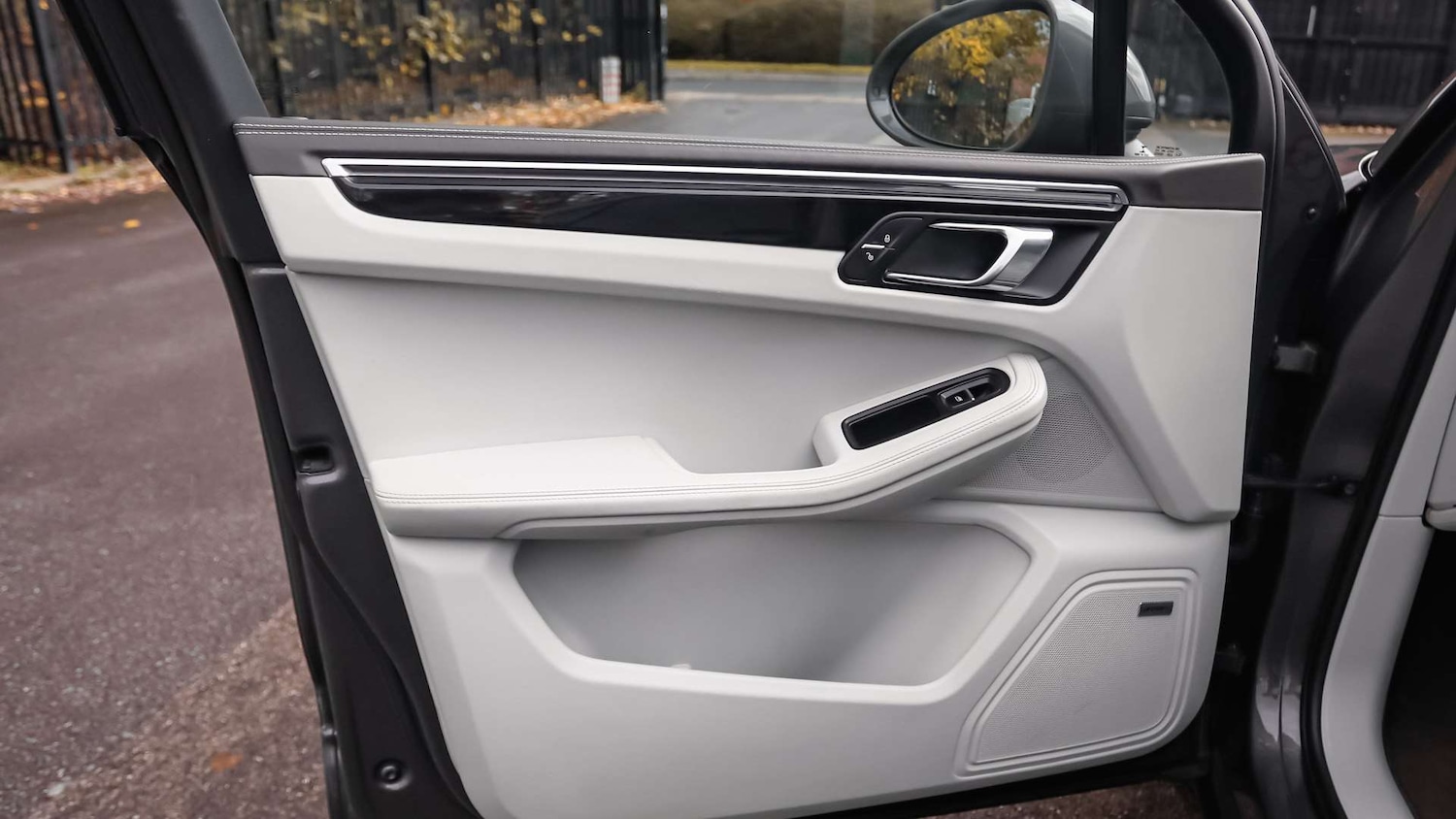 Used Porsche Macan 2015 for sale - 76401416: Photo 30