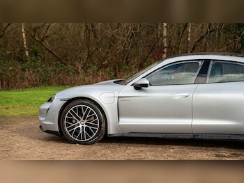 Used Porsche Taycan 2021 for sale - 77553053: Photo