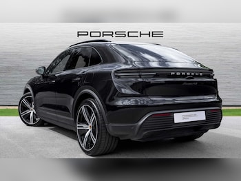 Used Porsche Macan 2025 for sale - 75566437: Photo