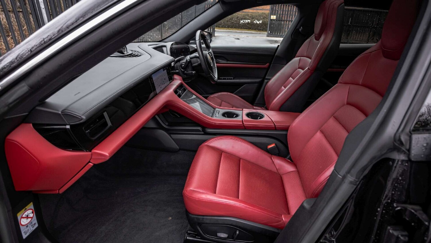 Used Porsche Taycan 2023 for sale - 77373837: Photo 13