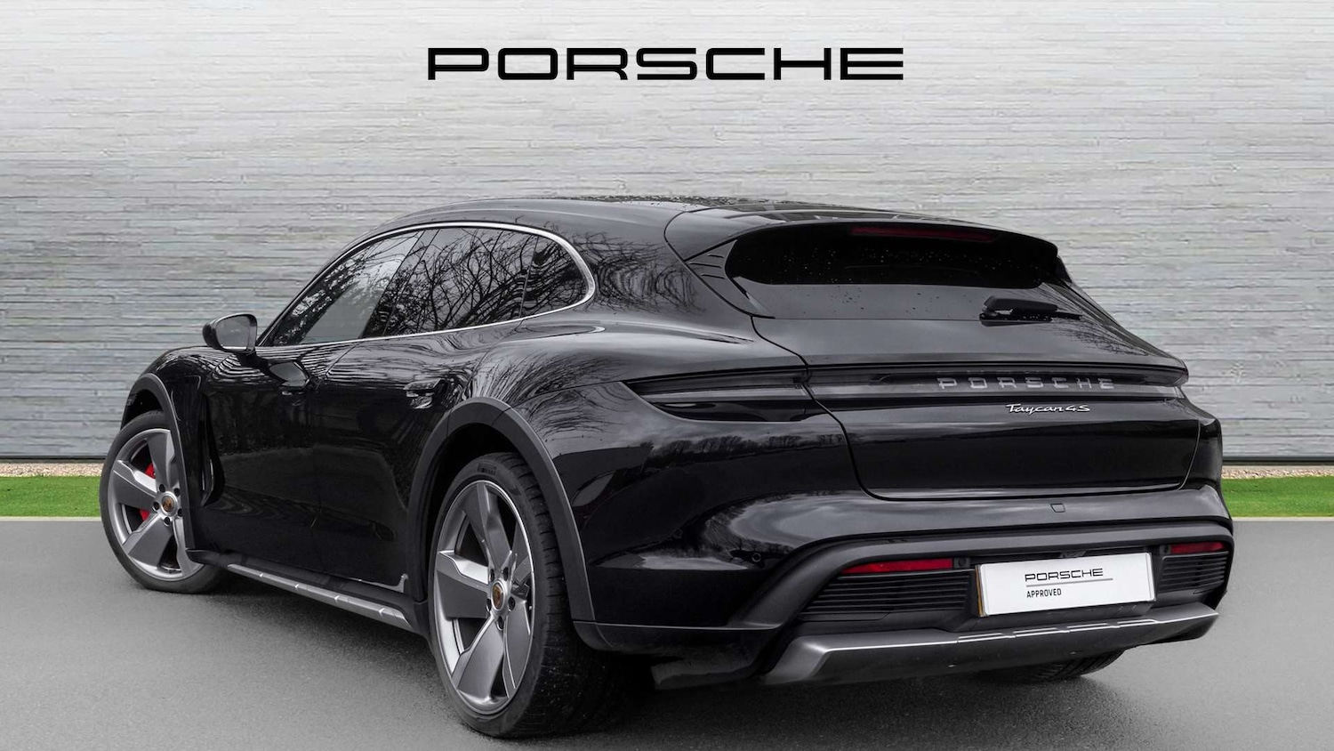 Used Porsche Taycan 2023 for sale - 77373837: Photo 2