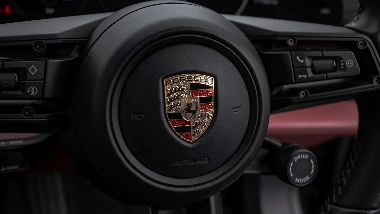 Used Porsche Taycan 2023 for sale - 77373837: Photo 27