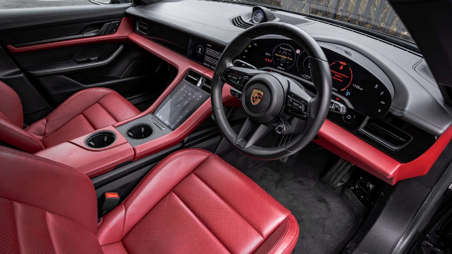 Used Porsche Taycan 2023 for sale - 77373837: Photo 31