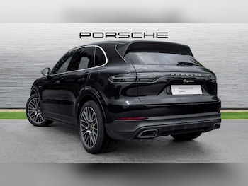 Used Porsche Cayenne 2021 for sale - 75390546: Photo