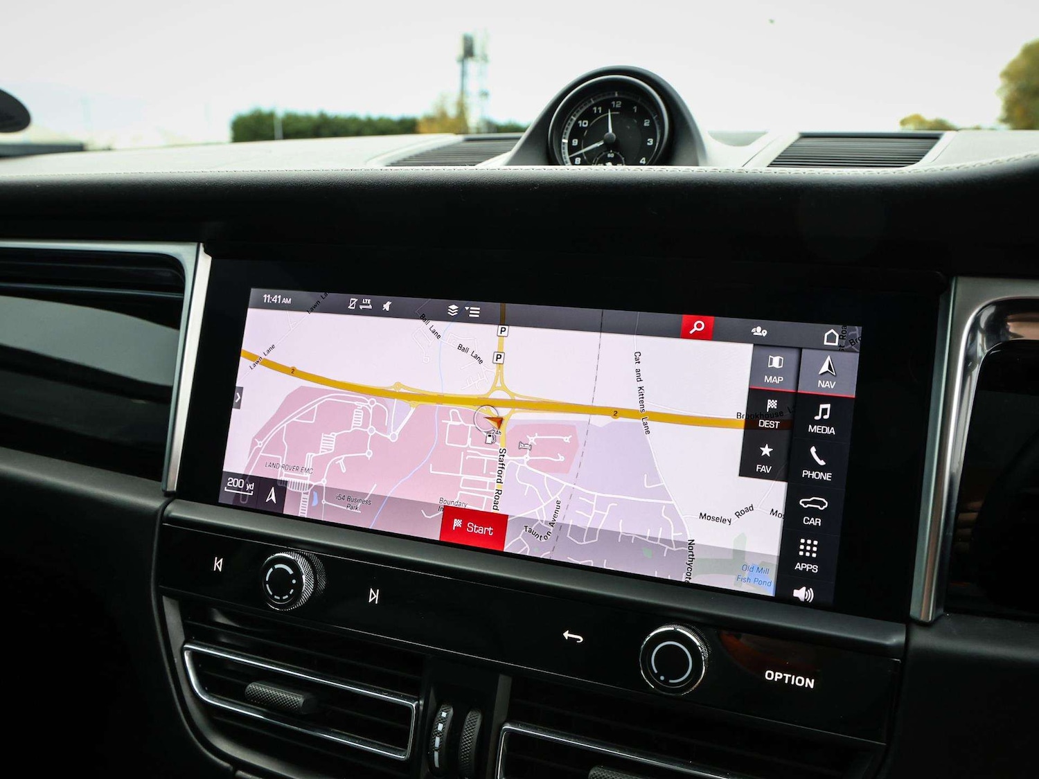 Used Porsche Macan 2023 for sale - 76929009: Photo 20