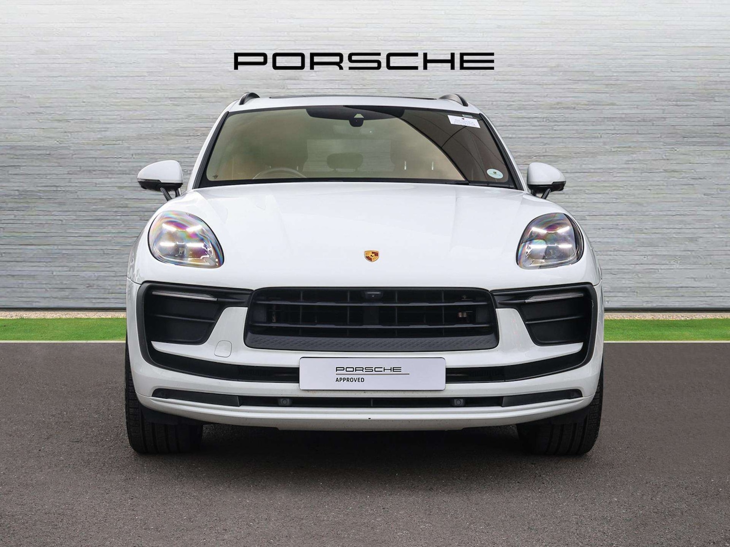 Used Porsche Macan 2023 for sale - 76929009: Photo 9