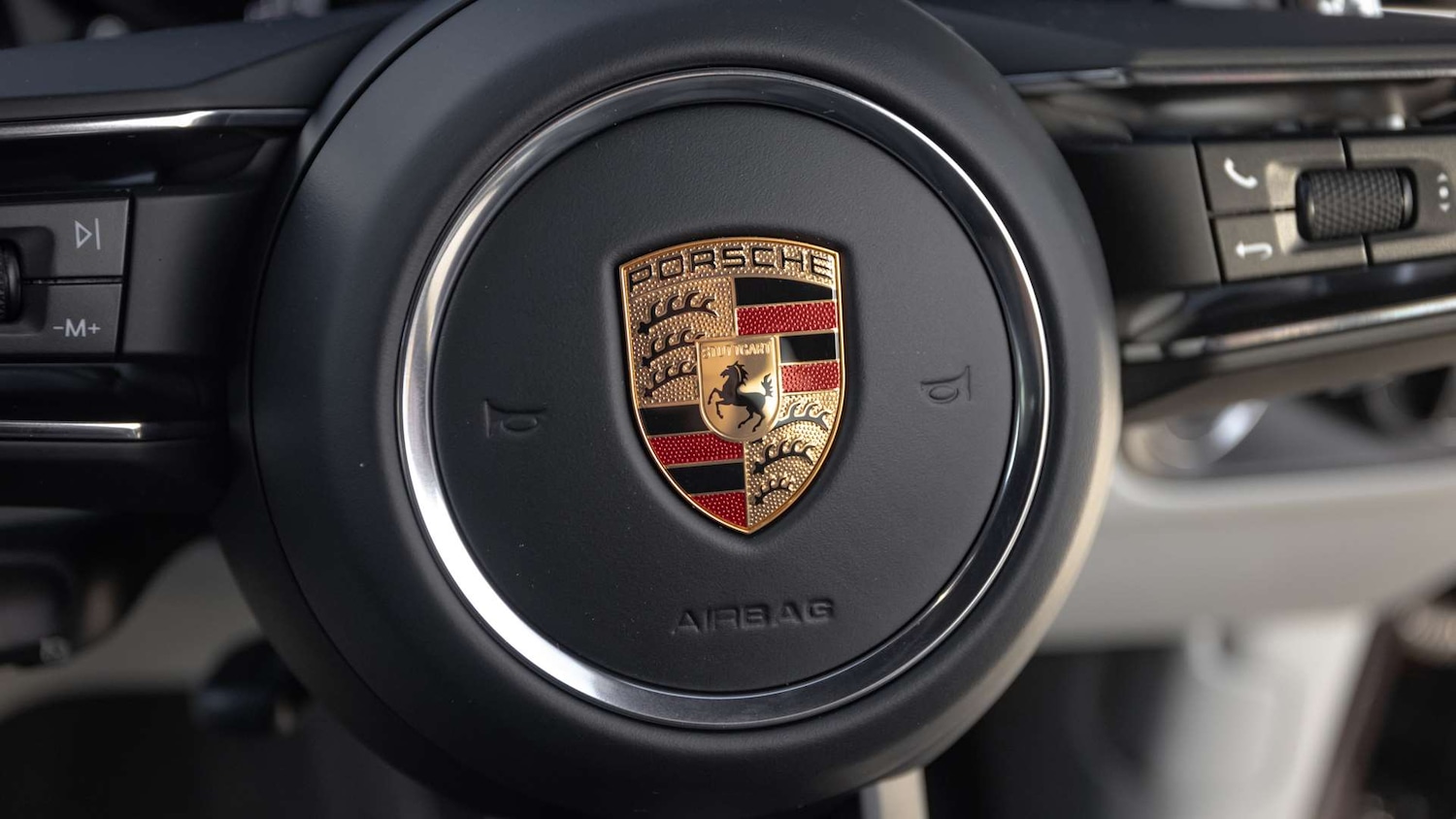 Used Porsche Macan 2025 for sale - 76704991: Photo 21